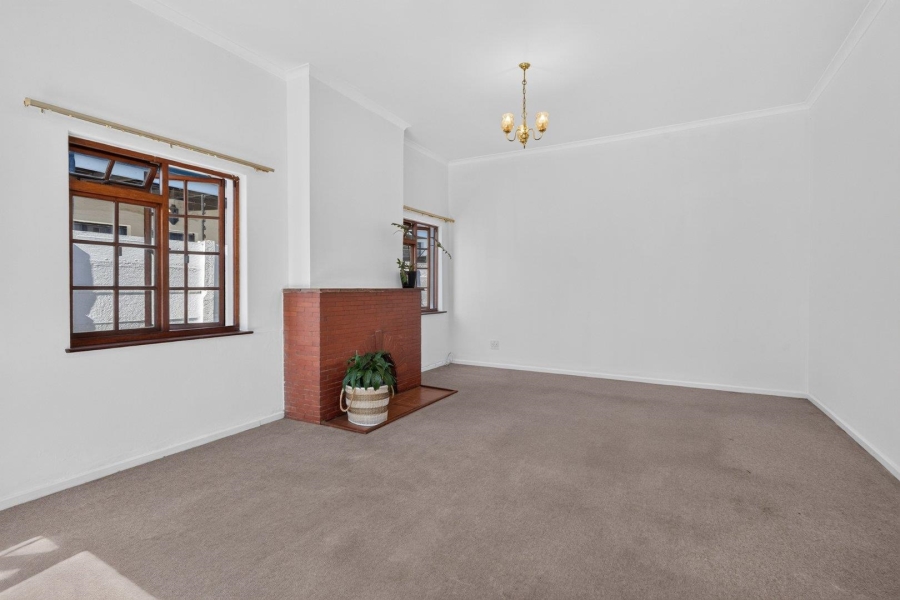 4 Bedroom Property for Sale in Claremont Western Cape